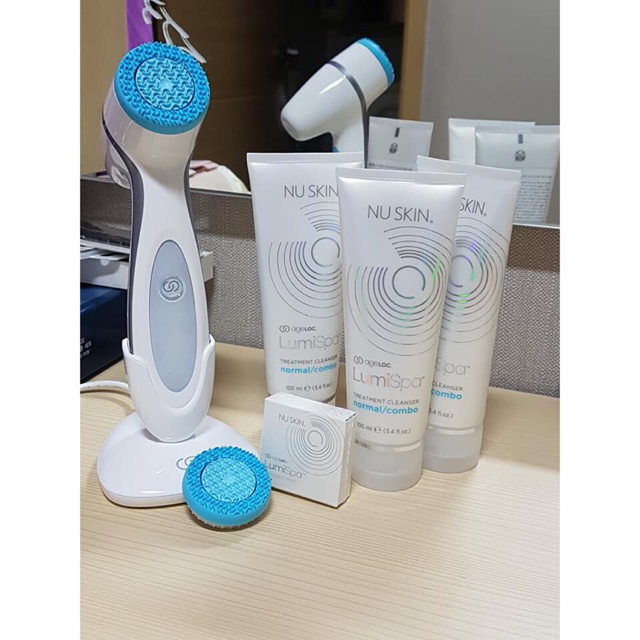 Máy rửa mặt Lumispa Nuskin ( gồm 1 máy+ 1 srm) fake đến 1 gấp 10