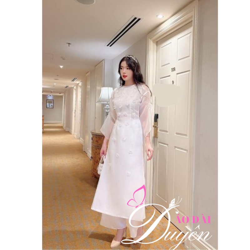 Áo dài cách tân đính hoa 3d trên áo siêu đẹp