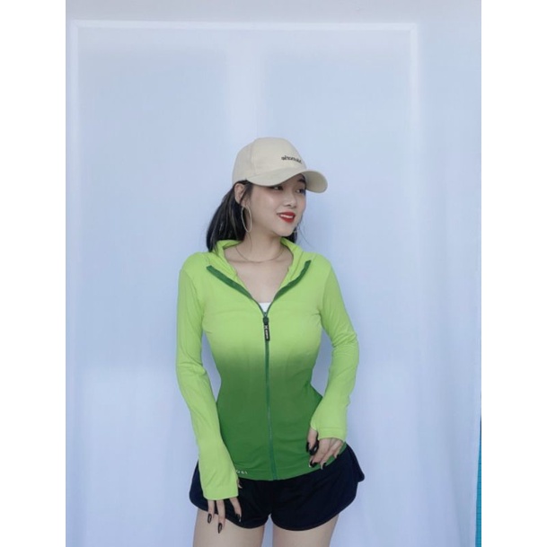 Áo Khoác Thể Thao Nữ Ôm Body. Size M L XL. Có 2 Túi Ngoài Dây Kéo