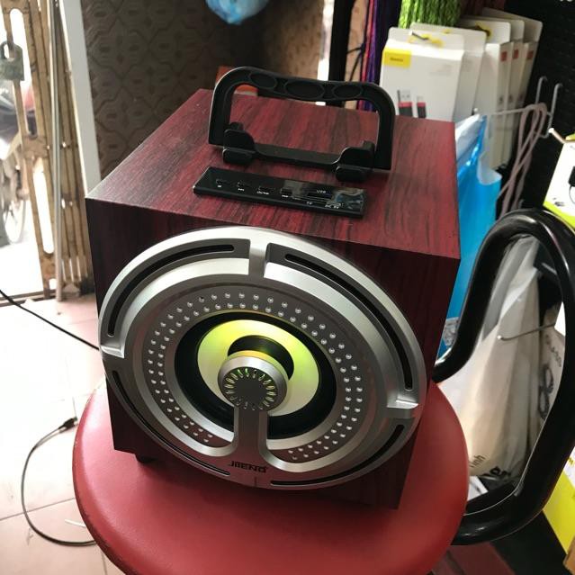 Loa bluetooth xách tay vân gỗ siêu đẹp