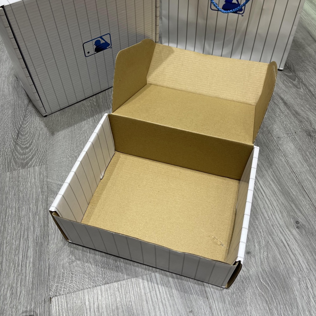 ✅  Hộp / BOX MLB Đựng làm quà | Có 2 Size