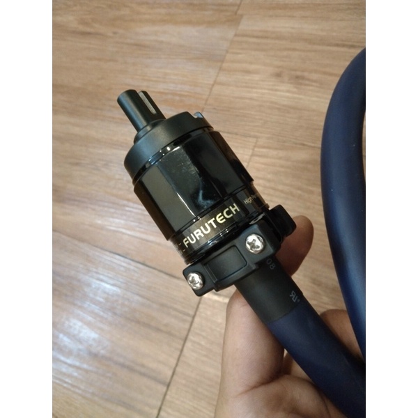 Dây nguồn furutech đầu số 8