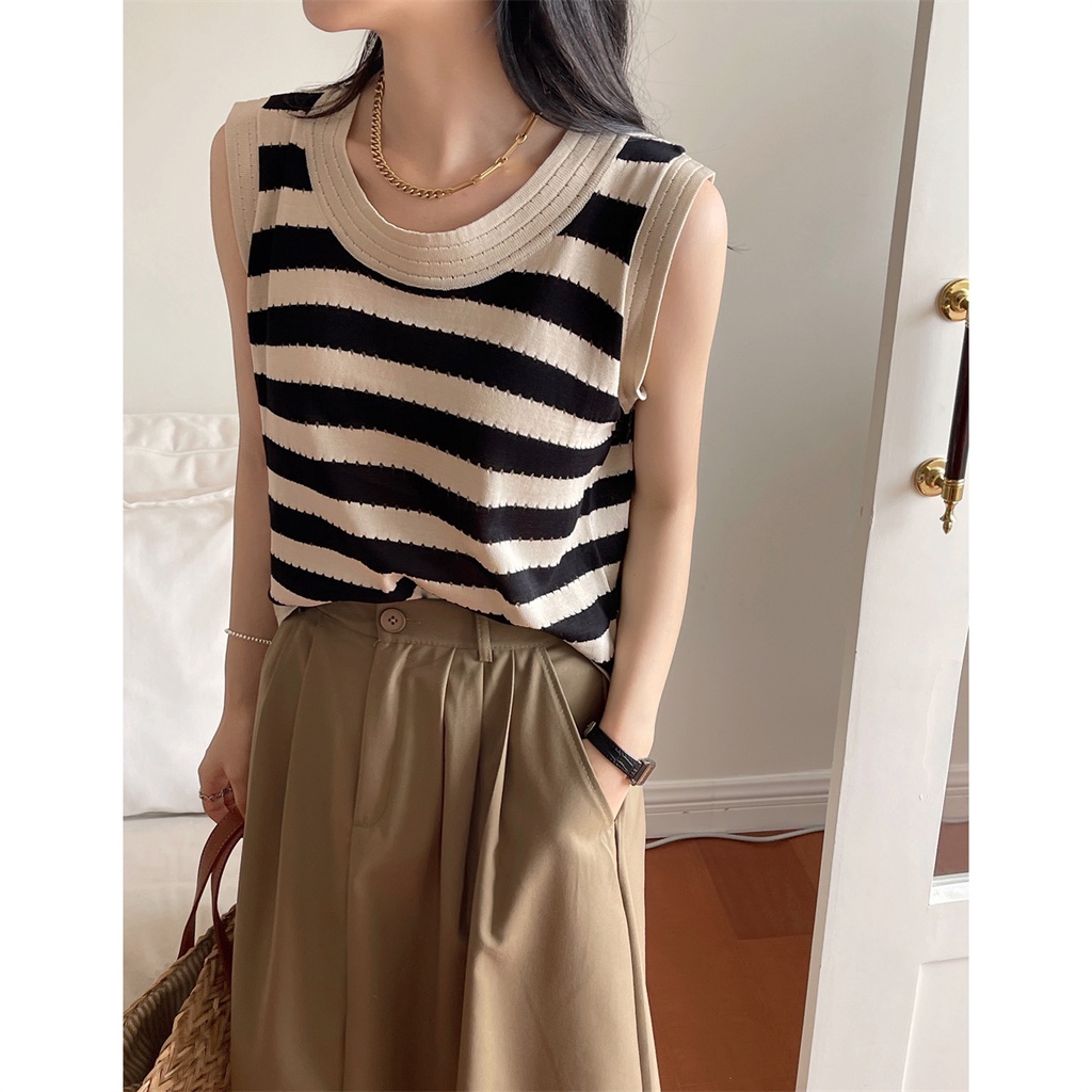 Áo Ba Lỗ Dáng Rộng Họa Tiết Kẻ Sọc Trắng Đen Thời Trang 51801