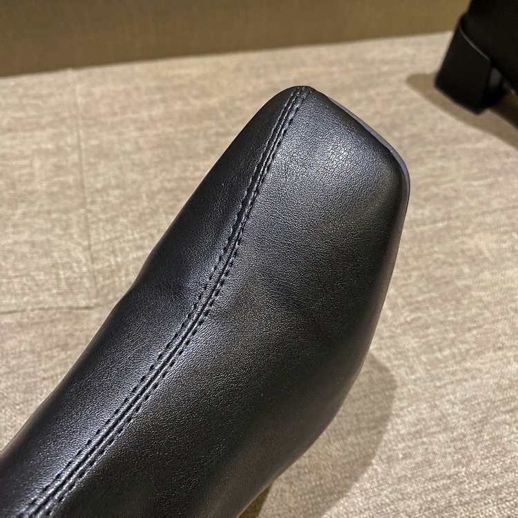 Giày bót mềm đế thấp màu trơn độ co giãn tốt thời trang sành điệu cho nữ | BigBuy360 - bigbuy360.vn