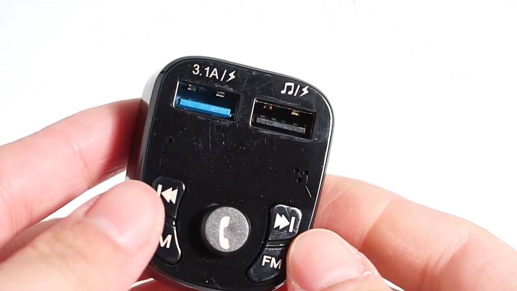 Tẩu Sạc Hai Cổng USB 3.1A 24V Bluetooth 5.0 Hỗ Trợ Thẻ TF Màn Hình Điện Áp Cho Xe Hơi | BigBuy360 - bigbuy360.vn
