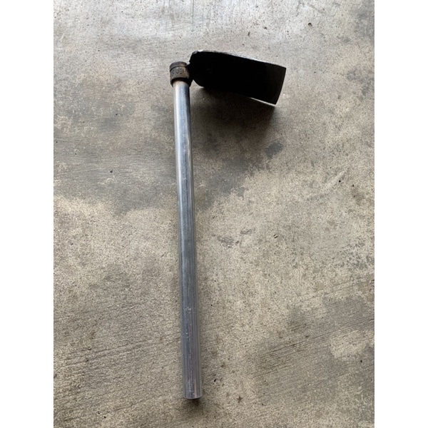 Cuốc nhỏ cán sắt làm vườn dài 40cm