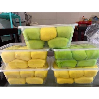 Bánh crepe sầu riêng