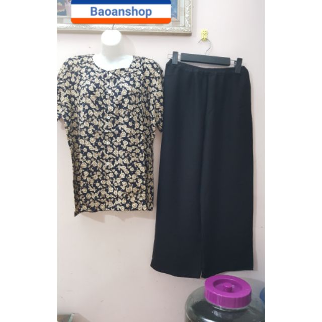 Bộ áo lanh quần dài đen bà già