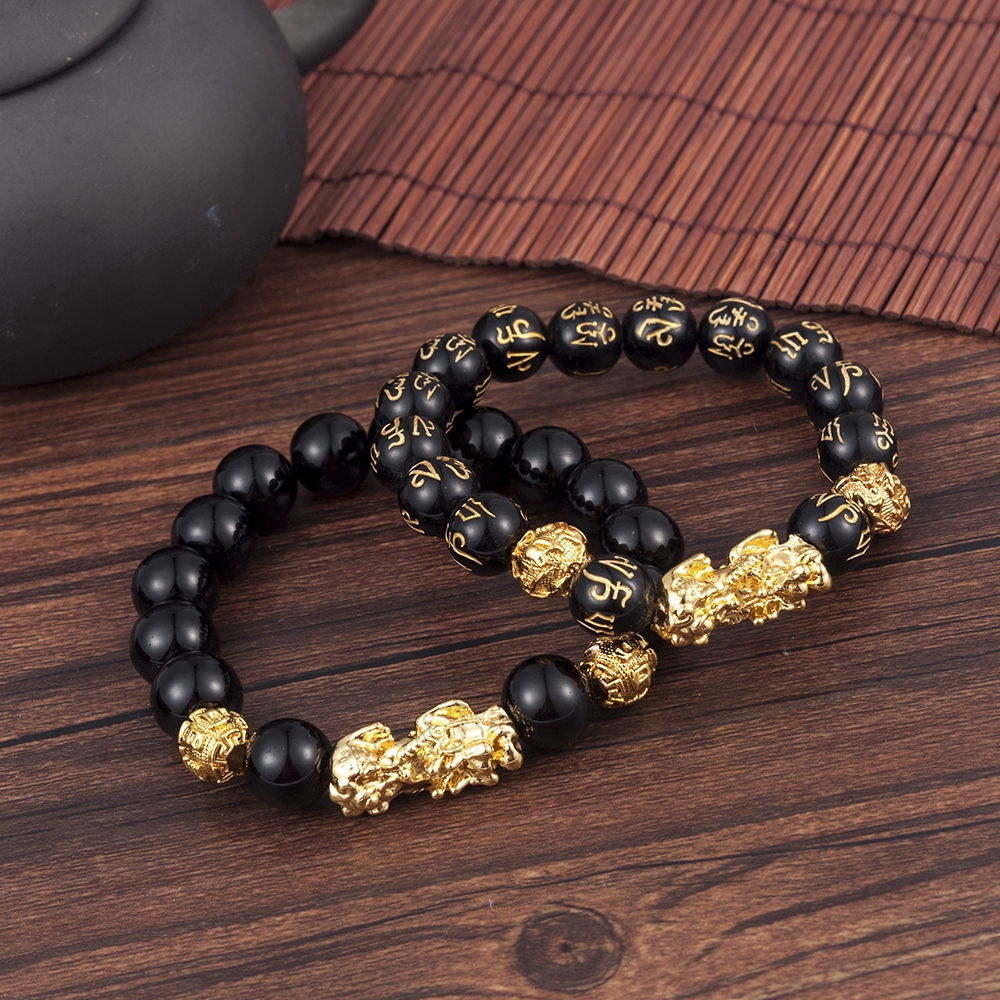 Vòng tay chuỗi hạt tượng trưng cho sự may mắn thời trang