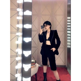 Bộ vest cưỡi ngựa cho nữ gồm áo vest nhung và quần ngố ống bó thương hiệu thời trang cao cấp Gucci GC