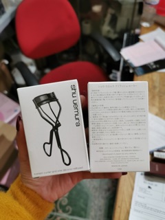 Kẹp mi Shu uemura