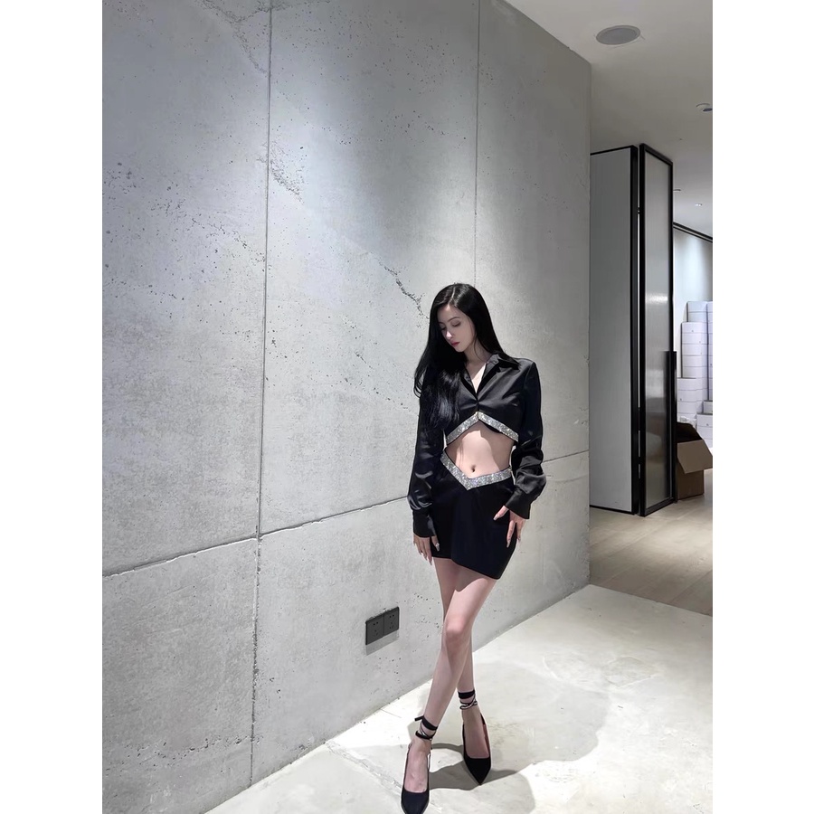 Sét cao cấp đen Bộ lụa kim tuyến áo sơ mi combo chân váy bo eo ôm sát buling B004 mới