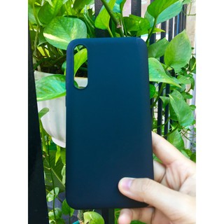 Ốp lưng Vsmart Live đen trơn