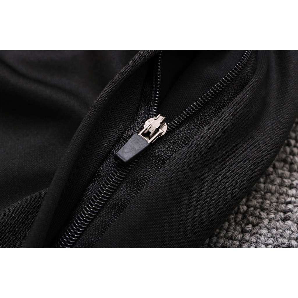 Quần Tập Luyện Đá Bóng Liverpool 22-23 Cho Nam