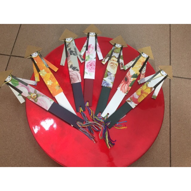 Kẹp sách đánh dấu trang hình cô gái áo dài