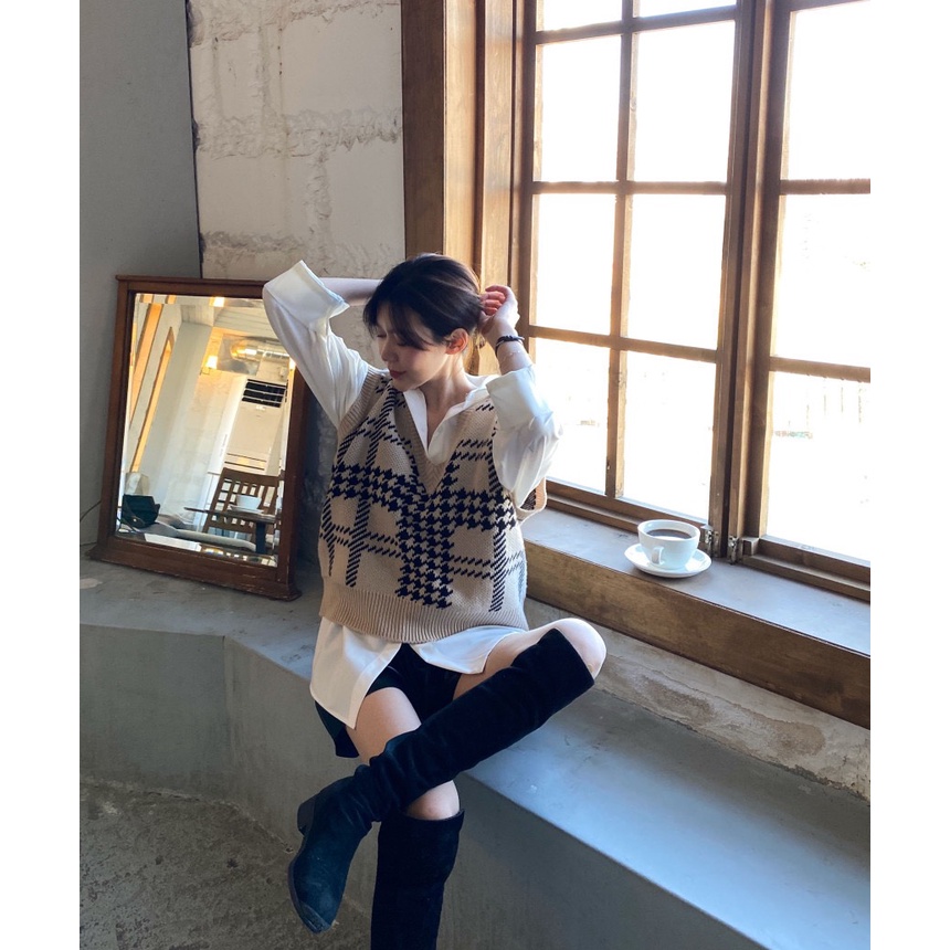 Áo gile len nữ Chelgy vintage họa tiết ô vuông kẻ cổ chữ V mùa thu đông freesize CG-GLK103