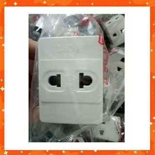 Phích cắm chia 3 ngả Lioa