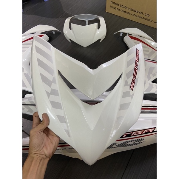 Bộ vỏ Exciter 150 Trắng đỏ chính hãng đời 2015 kèm tem
