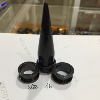 Combo que nong+khuyên tai số 16