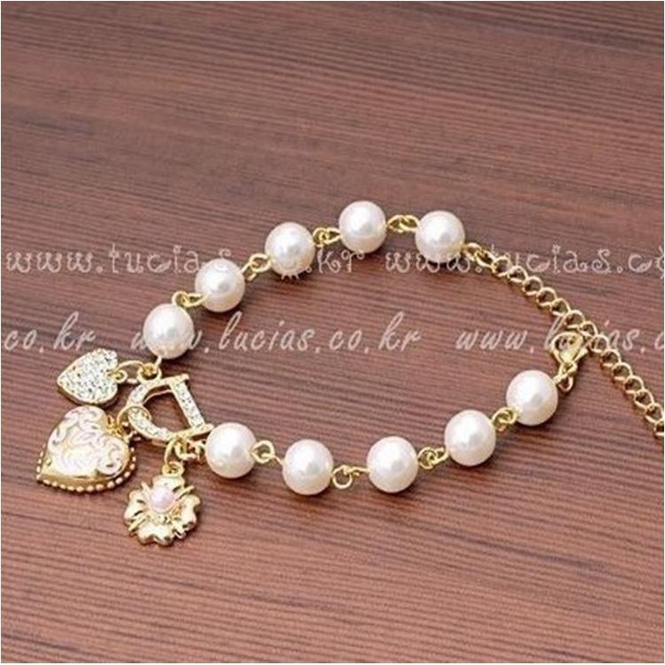 Vòng tay thiết kế chuỗi hạt ngọc sang trọng cá tính thanh lịch dành cho nữ VDT003