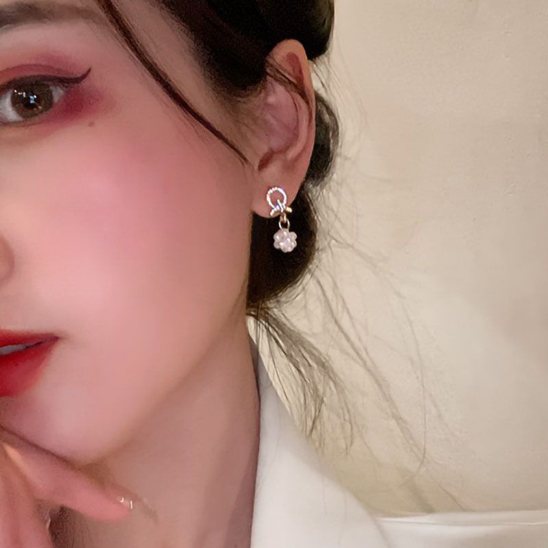Bông tai bạc S925 - Hoa tai chùm nho nhẹ nhàng, nữ tính ZaZa.accessories KT8069