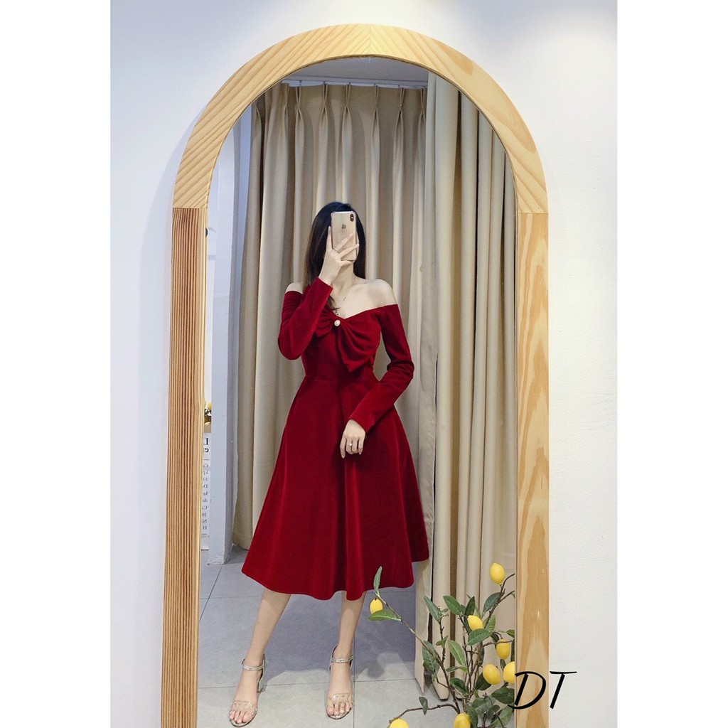 Váy nhung trễ vai quyến rũ 2021