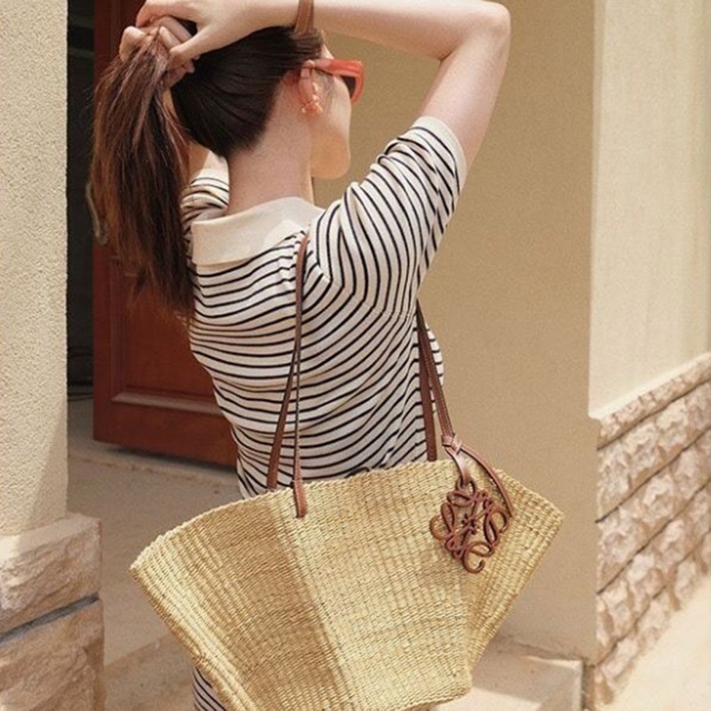 Đầm dệt kim IELGY tay ngắn cổ polo in kẻ sọc sành điệu cho nữ