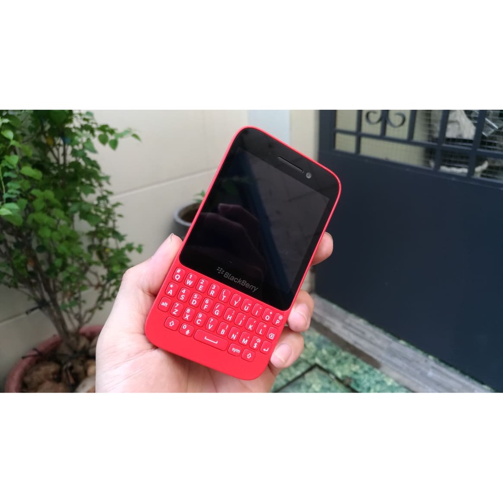 Điện thoại Blackberry Q5 chính hãng