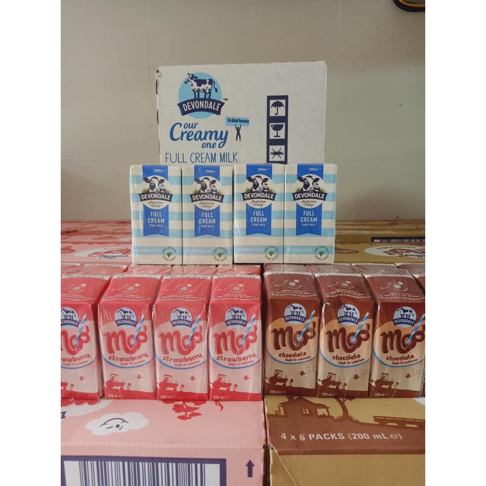 Sữa nước DEVONDALE lốc 6 hộp 200ml vị nguyên kem /dâu/socola HSD 12/2019 hàng đi Air