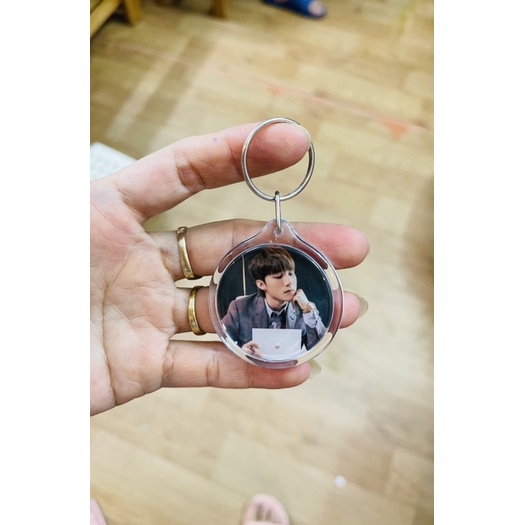 Phôi móc khoá mica trong 6 mẫu làm ảnh in logo chữ cho vào