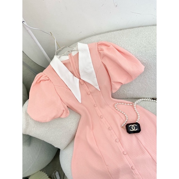 ĐẦM HỒNG CỔ PETER TRẮNG