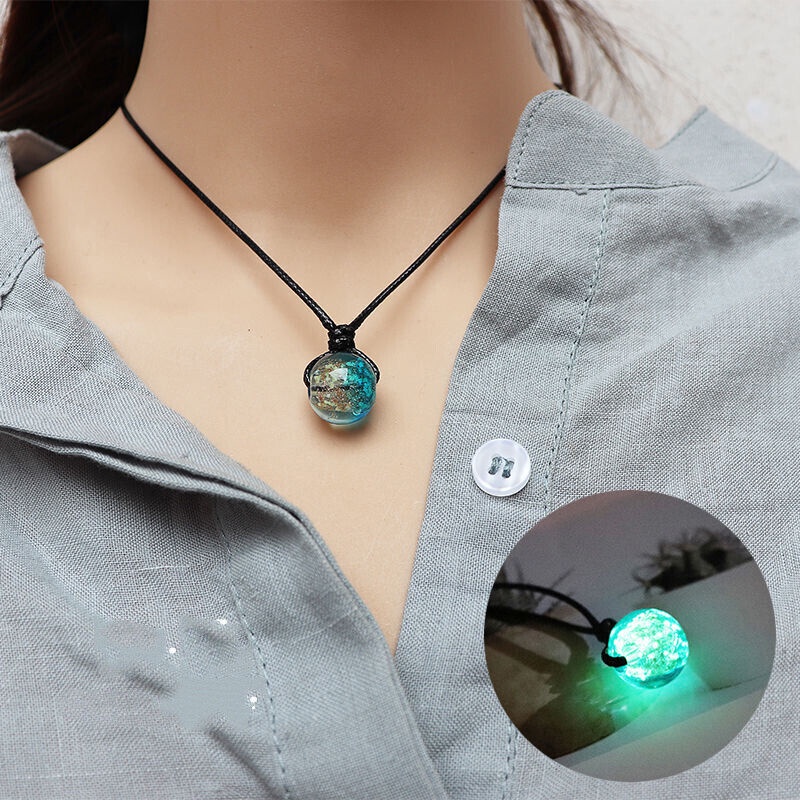Vòng cổ Mặt Hạt Thủy Tinh Phát Sáng Trong Đêm