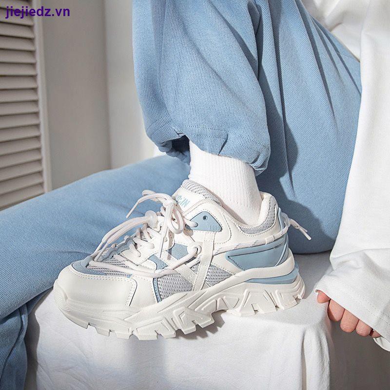 Giày thể thao đế dày thoáng khí thời trang mùa thu 2021 cá tính cho nữ