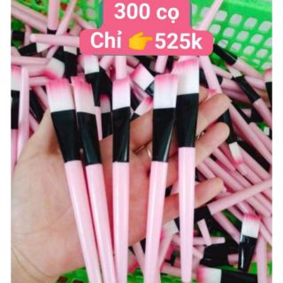 Combo 300 cọ quét mặt nạ cán hồng (1.5k/ cây).