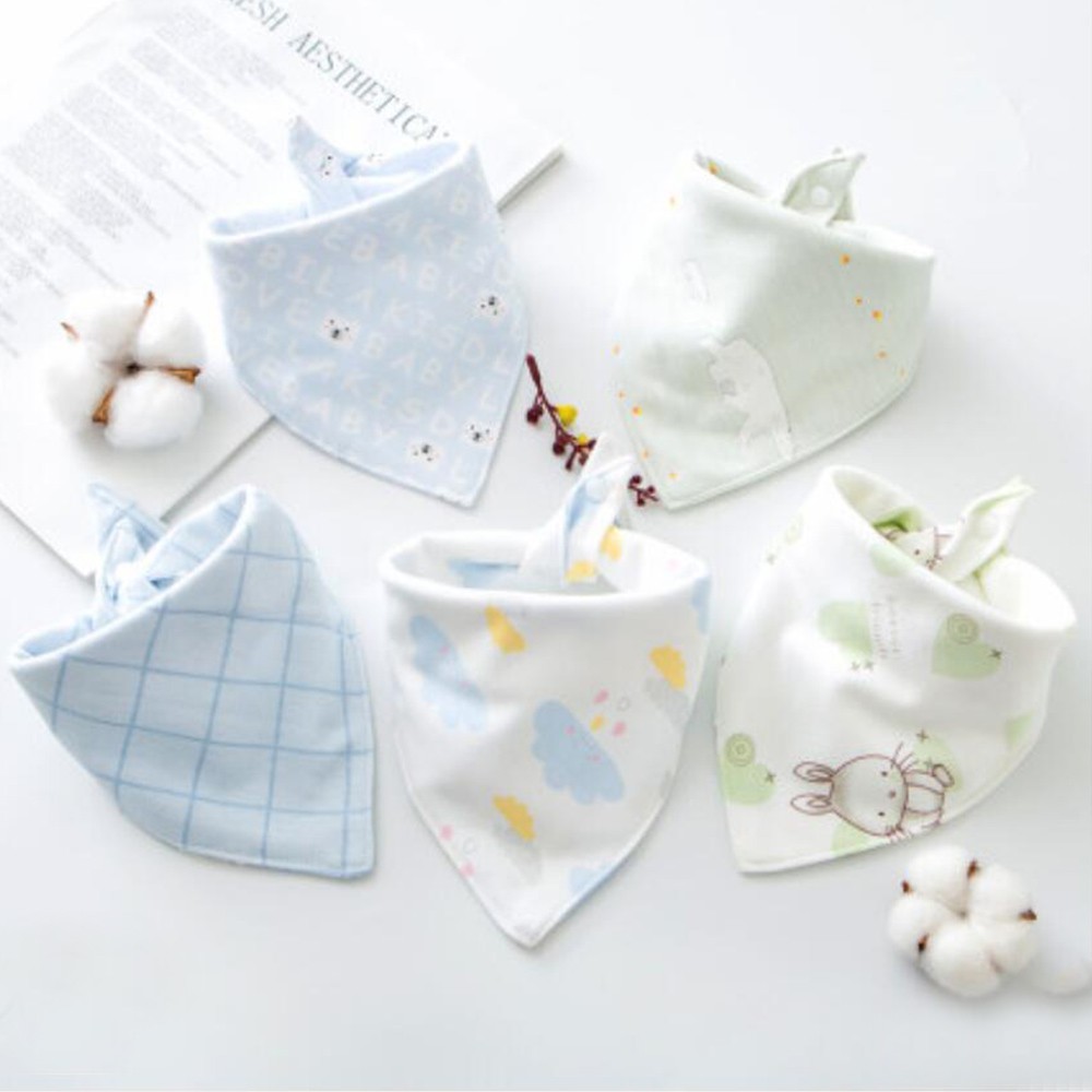 Bộ 5 yếm ăn cotton mềm mại hình tam giác dành cho em bé