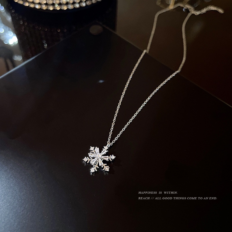 Vòng cổ Thép Titan Mặt Hình Bông Tuyết Đính Đá Zircon Cao Cấp