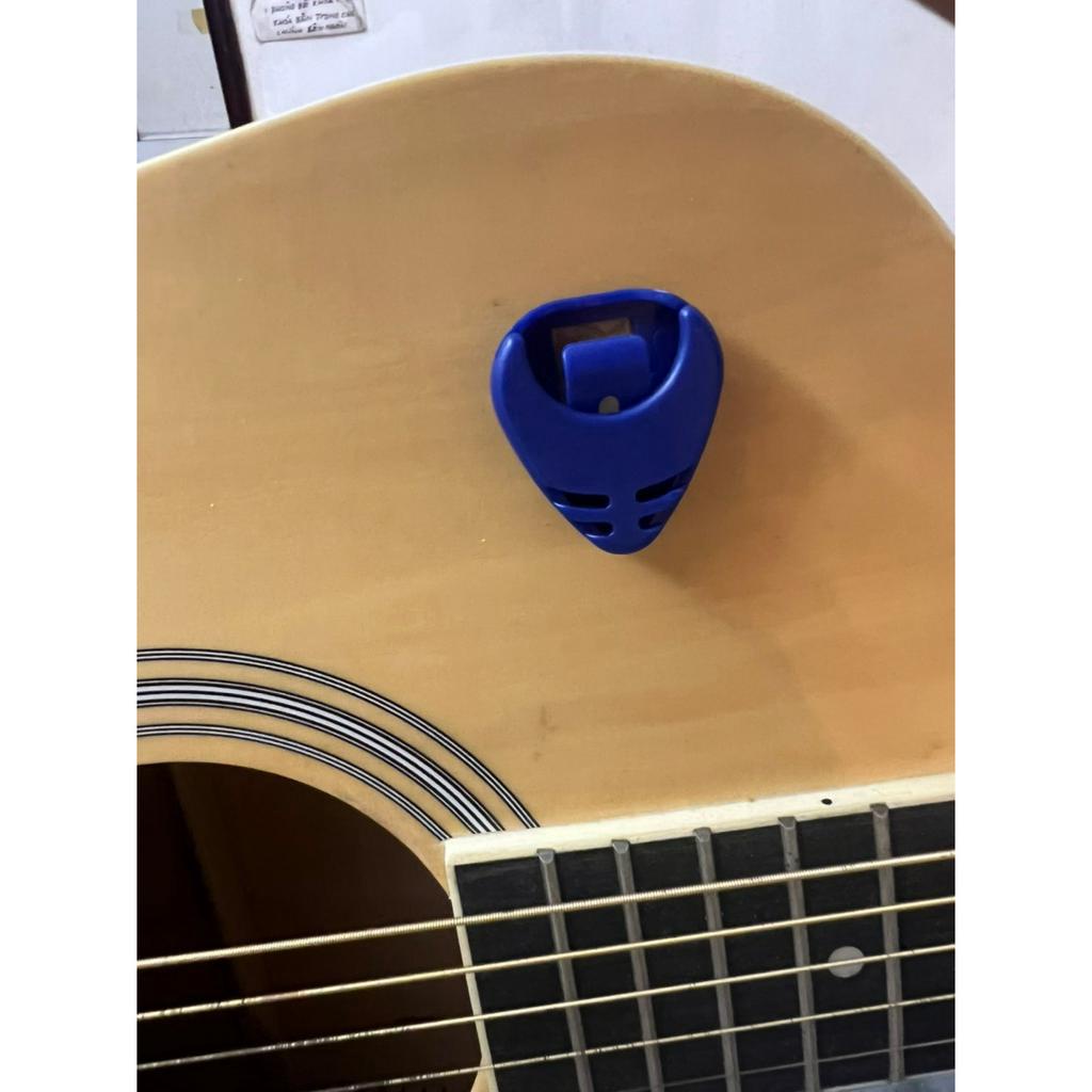 Hộp Đựng Pik Phím Gảy Guitar