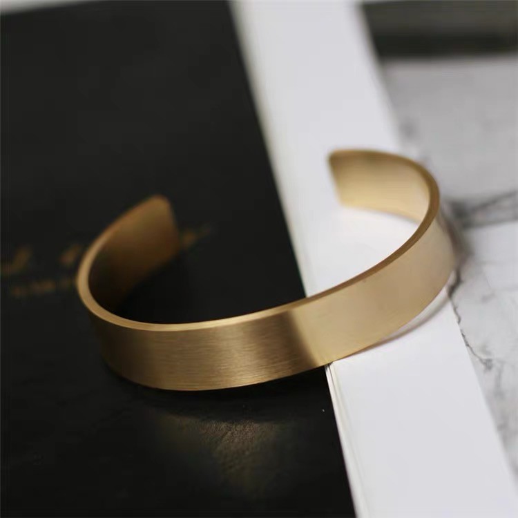 Vòng đeo tay thép titan mạ vàng hồng 18k phong cách âu mỹ đơn giản dễ phối đồ thời trang dành cho cặp đôi/ bản lớn