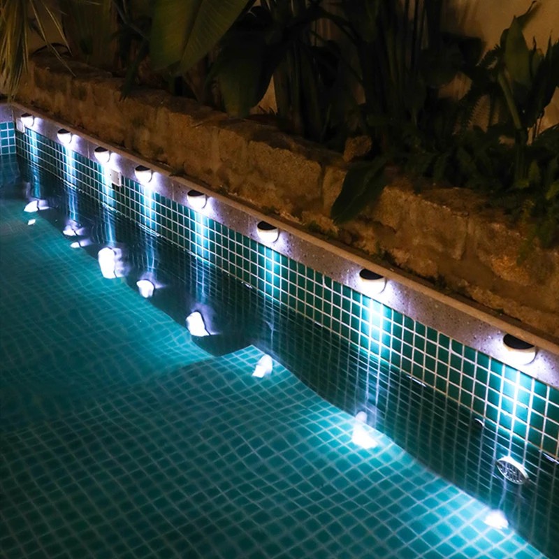 Bộ Đèn LED 6 Bóng Gắn Tường Sử Dụng Năng Lượng Mặt Trời