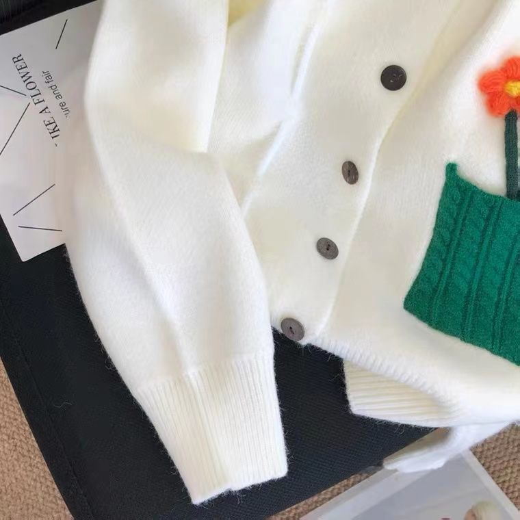 Áo Khoác Thêu Họa Tiết Mới Mẻ Thời Trang Thu Đông Cho Nữ