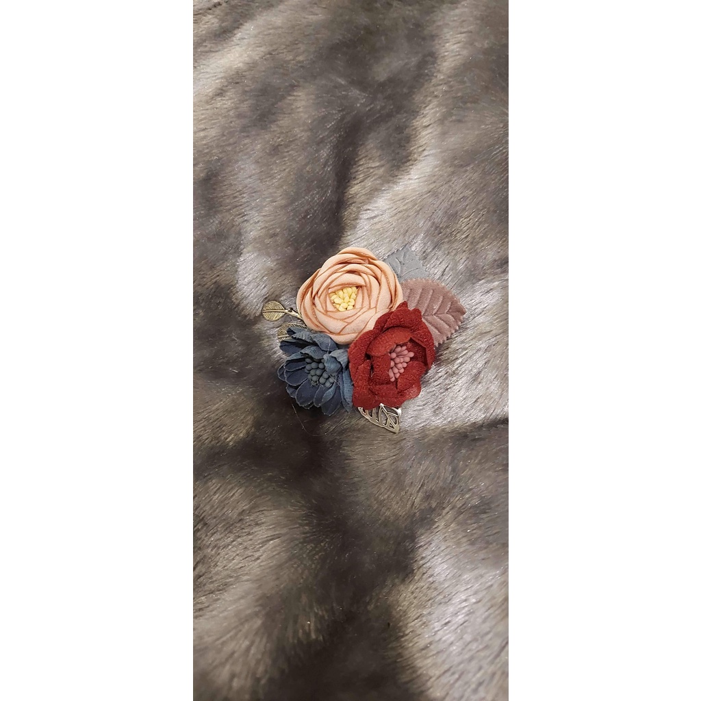 Hoa cài áo vải nhung cao cấp mẫu mix màu