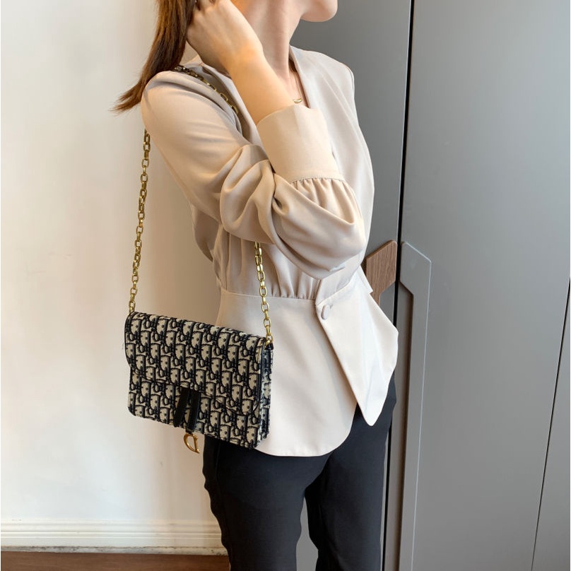 Áo kiểu BH tay dài cổ chữ V phong cách vintage thời trang mùa xuân 2022