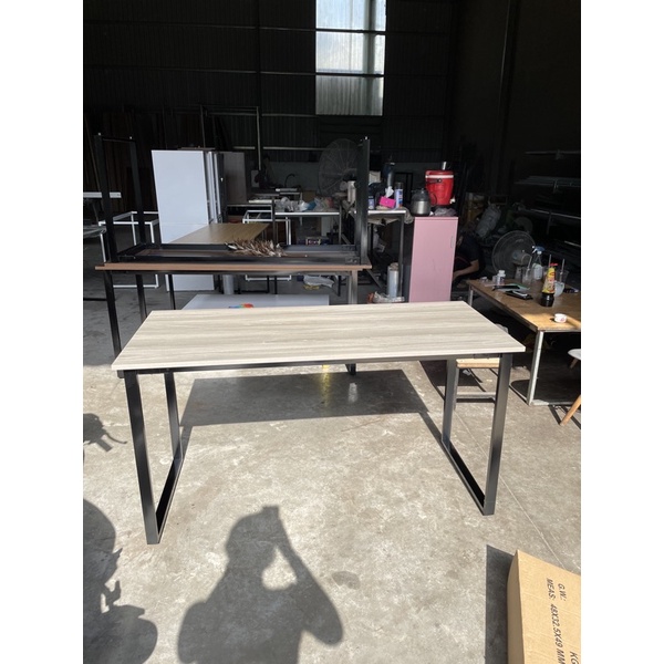 bàn làm việc dài 1m4