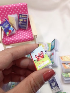 Sách, vở mini cho búp bê