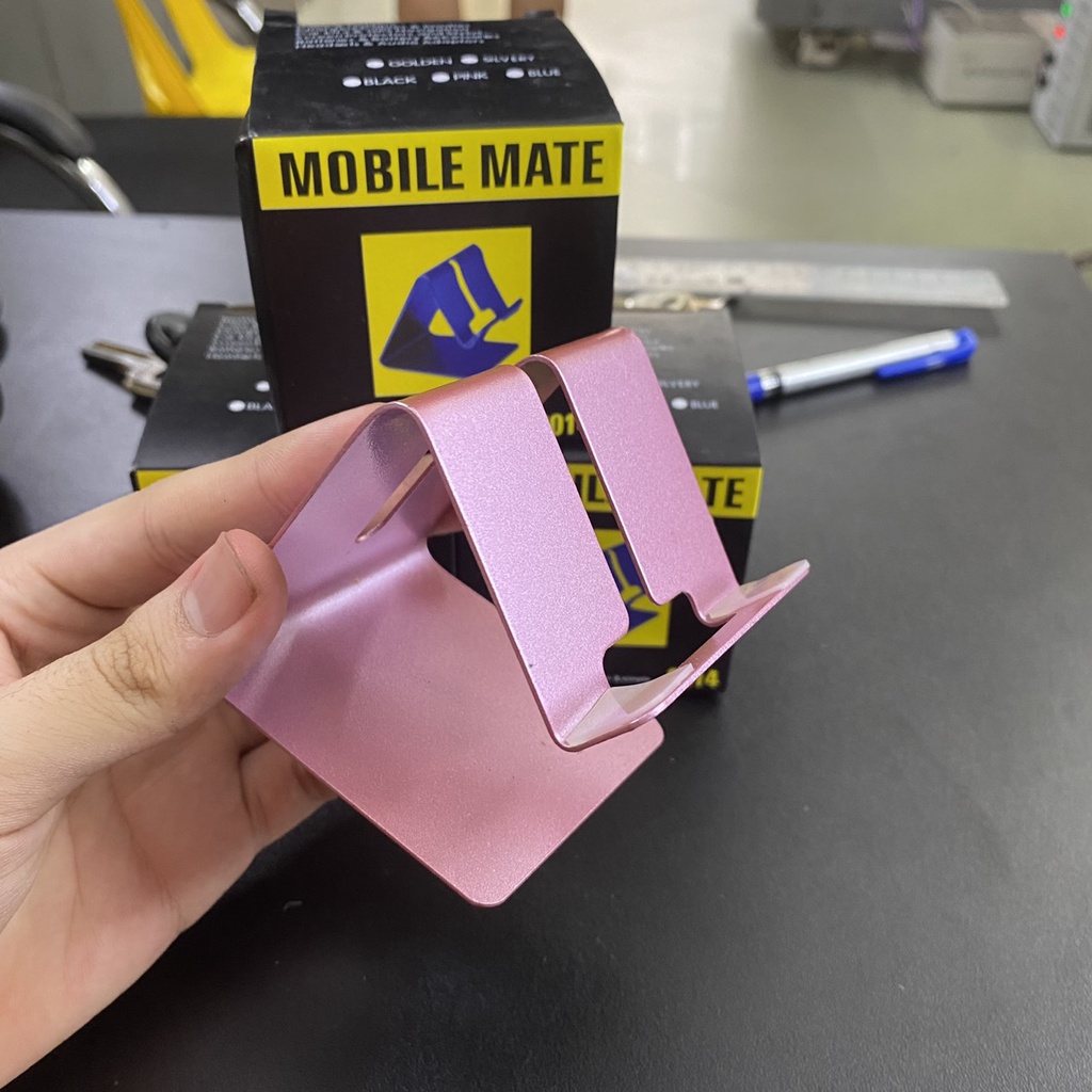 Giá Đỡ Điện Thoại, Máy Tính Bảng Bằng Nhôm Đặc Có Khe Luồn Sạc