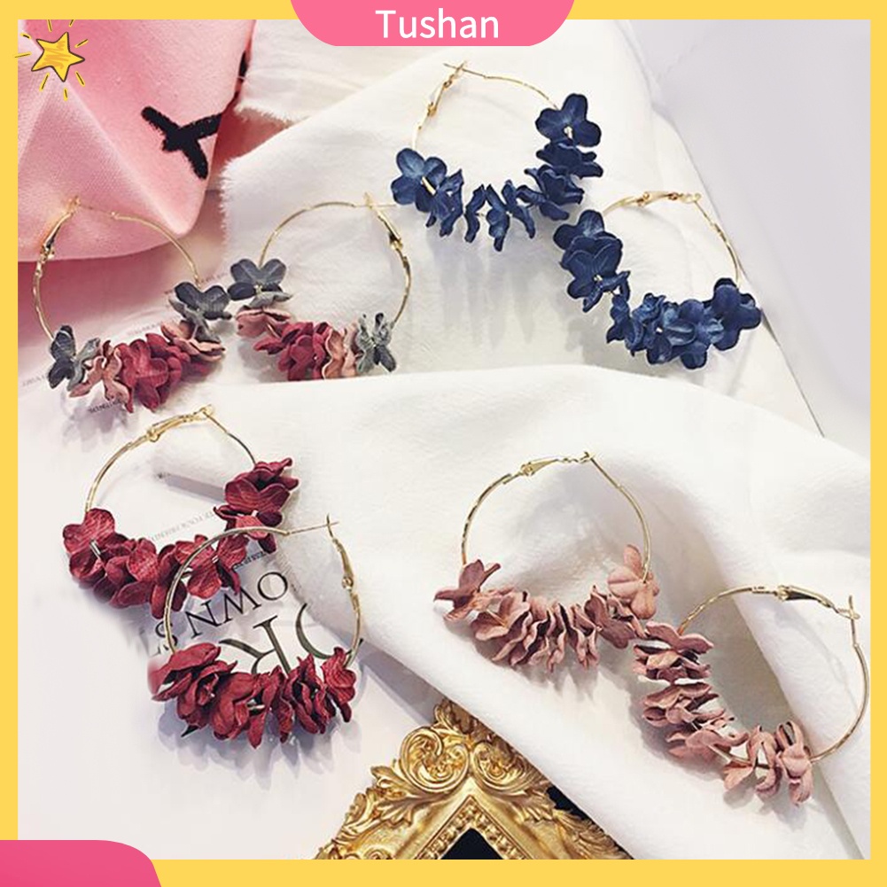 Khuyên tai dạng vòng phối hoa thời trang dành cho nữ