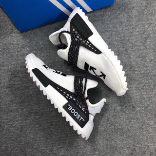 Giày thể thao HUMAN RACE OFF WHITE