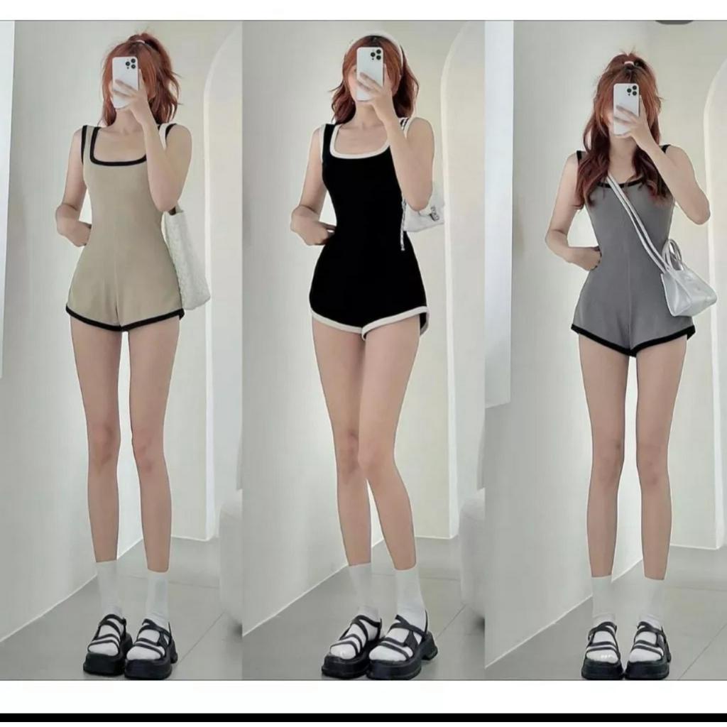 Jum viền thun gân có khóa kéo sau. Có sẵn