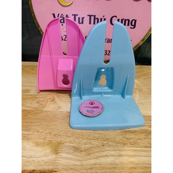 Chân đế nhựa gắn wheel cho hamster