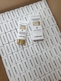 Kem chống nắng Active Silky Sun Cream